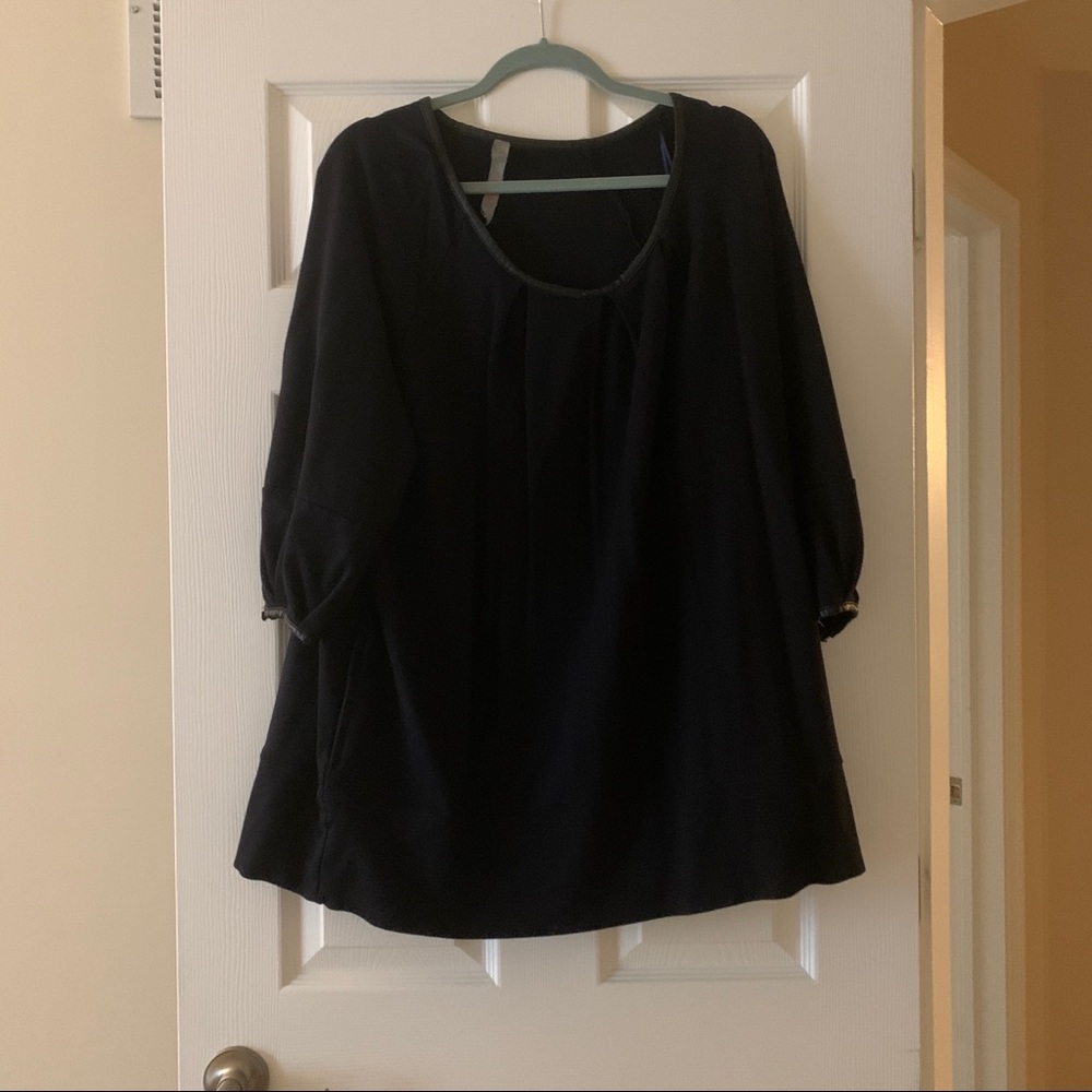 Melissa McCarthy top with pockets